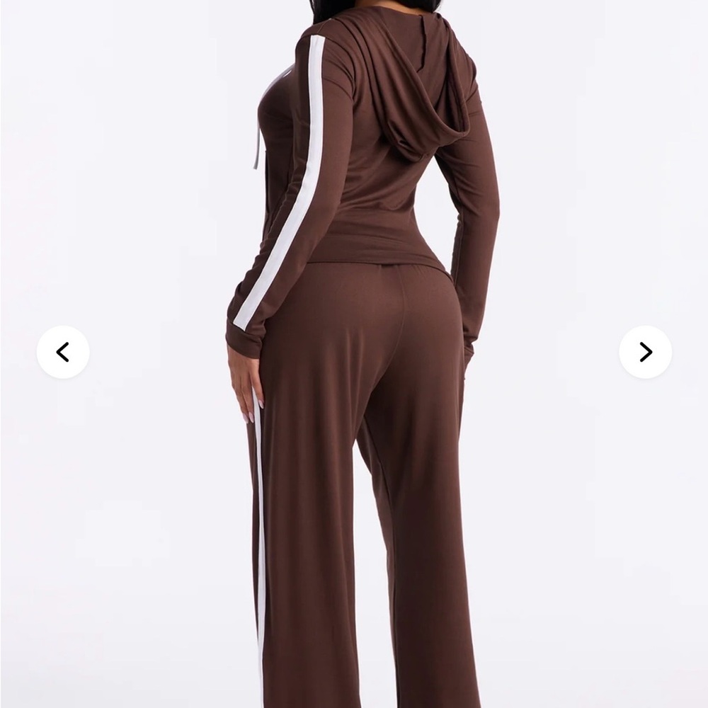 Fashion Nova: Tennis Courts Wide Leg Pant Set - Chocolate 🍫 - Picture 3 of 7
